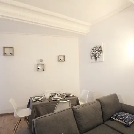 D'aumale Apartment *